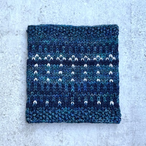 0/S Wool neck warmer, unisex neck warmer, merino Wool neck warmer, navy and beige neck warmer, fairisle neck warmer, wool cowl, soft cowl
