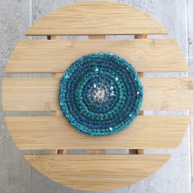 ecofriendly trivet Crocheted wool teal trivet local wool trivet handmade trivet made in Montreal