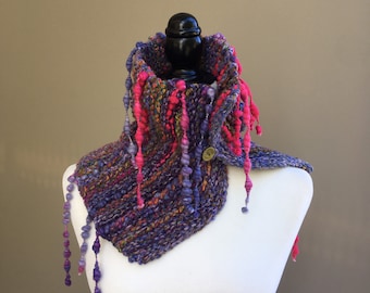 Geknöpft Handgestrickte Wolle freie rosa und blaue Kutte, weiche Kutte, weicher Halswärmer, gestrickter Halswärmer, Wollfreier Halswärmer, wunderliche Kutte