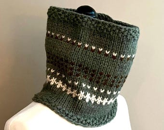 O/S Handknit fair isle Green wool neck warmer