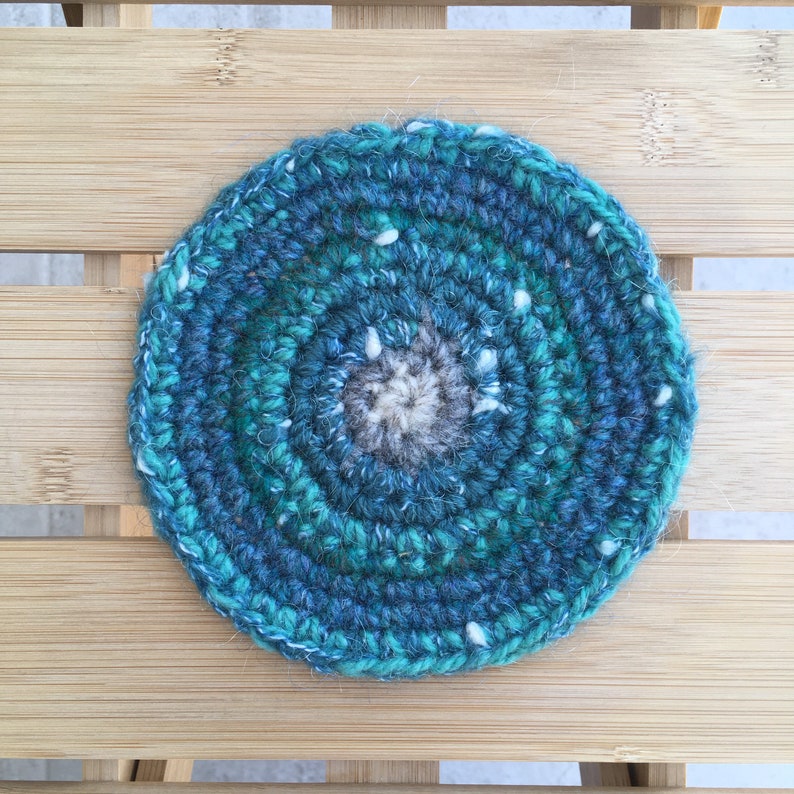 ecofriendly trivet Crocheted wool teal trivet local wool trivet handmade trivet made in Montreal