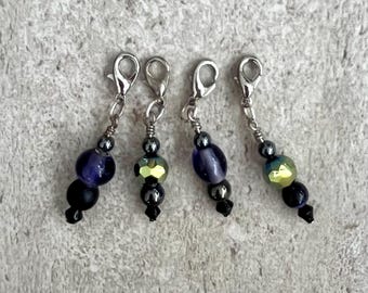 Lobster clasp  Glass beads stitch markers, crochet accessories, knitting accessories, knitter gift, gift for knitter, blue stitch markers