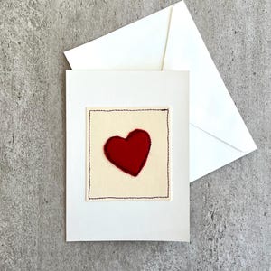 Carte de la Saint-Valentin, carte de voeux faite main coeur en feutre, carte de voeux écologique, carte de la Saint-Valentin, carte Je t'aime, carte coeur, carte coeur cousue