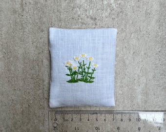 Hand embroidered lavender sachet, organic lavender, white linen lavender sachet, embroidered linen sachet, embroidered lavender sachet