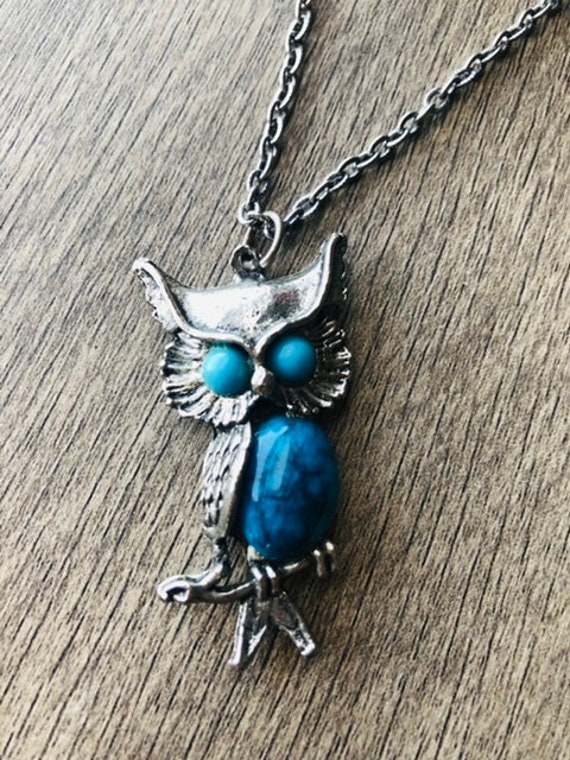 Vintage faux turquoise owl pendant necklace - image 1