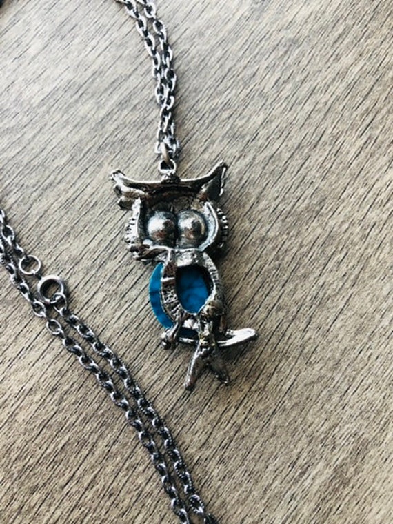 Vintage faux turquoise owl pendant necklace - image 4