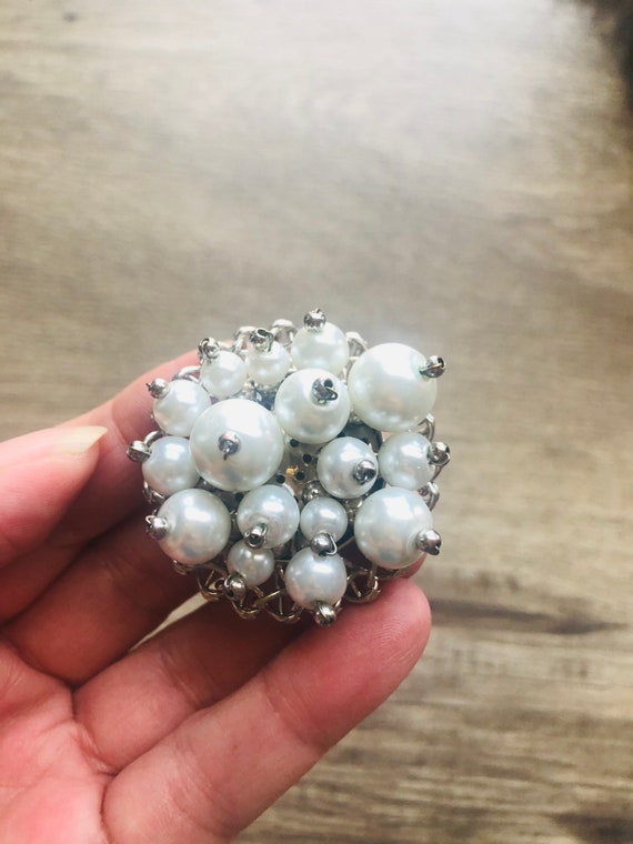 Collier Fantaisie Fausses Perles Blanches - Bijou élégant - Neuf Avec étiquettes
