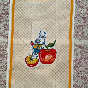 Tea Towel Vintage Linen Cottagecore Country Farmhouse Grandmillennial Vintage