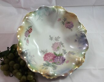 Antique K. Steinmann Tiefenfurt 9.25" Serving Bowl adorned with Hydrangeas, Lustre, and Gold Accents - Silesia, Germany