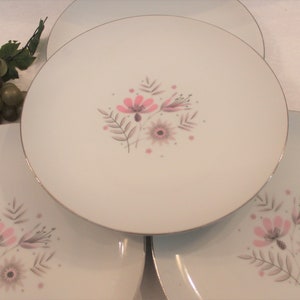 Set of 4 Narumi China 10.5&quot; Dinner Plates - Melody 5083 Pattern, White with Pink and Gray Flowers and Platinum Rim, Excellent Condition