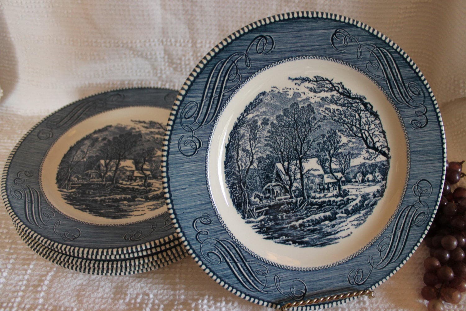 Set of 6 Royal China Currier and Ives 10