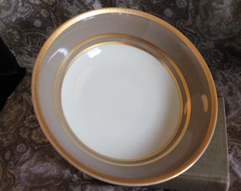 Mikasa 9" Serving Bowl - Grande Ivory, Ambassador, Taupe, L2837