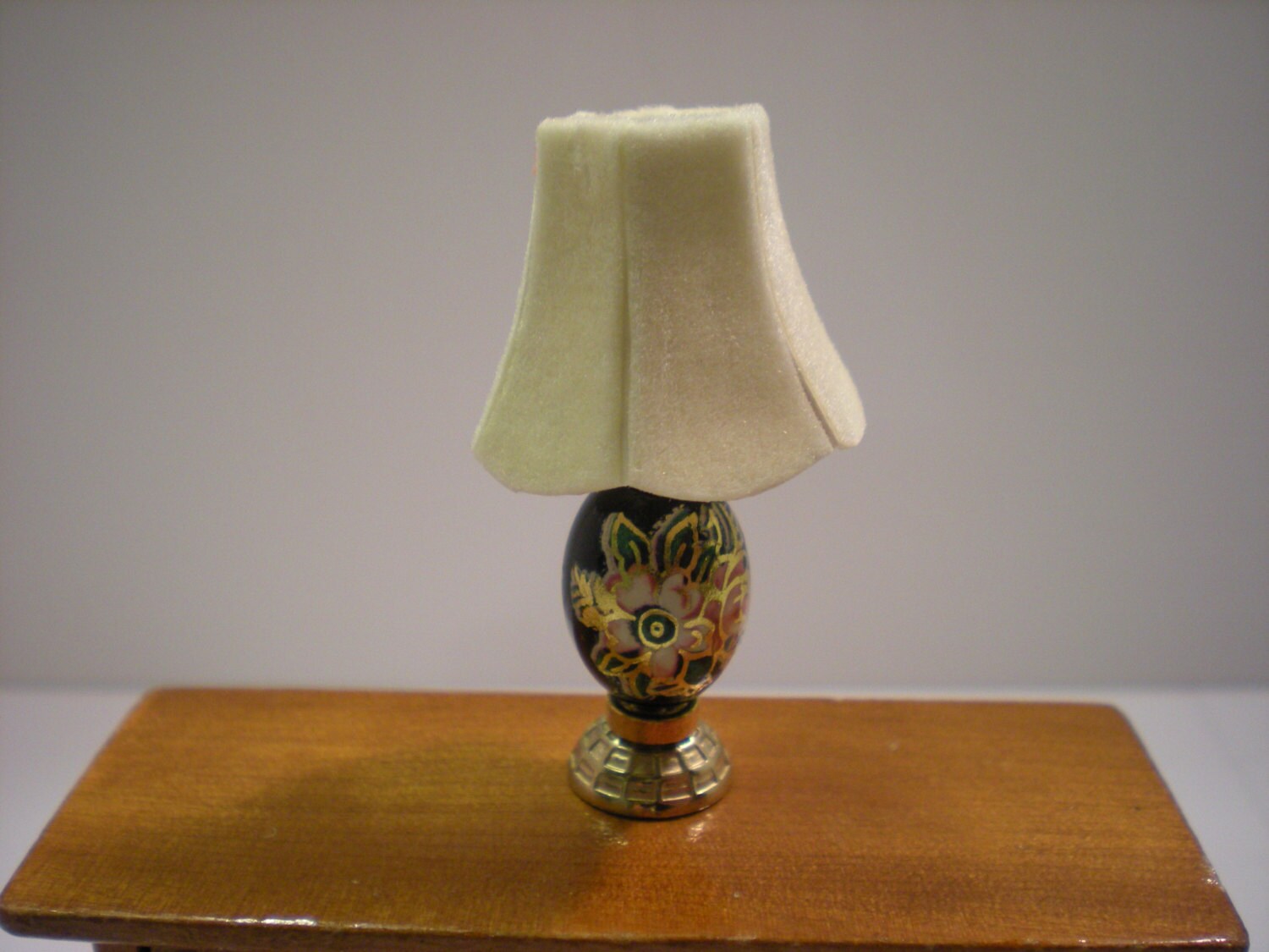 1:12 Scale Dollhouse Miniature Table Lamp - Abstract 