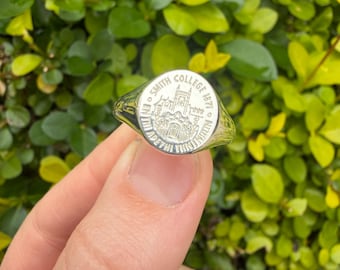 Smith College class 1980s recreation ring
