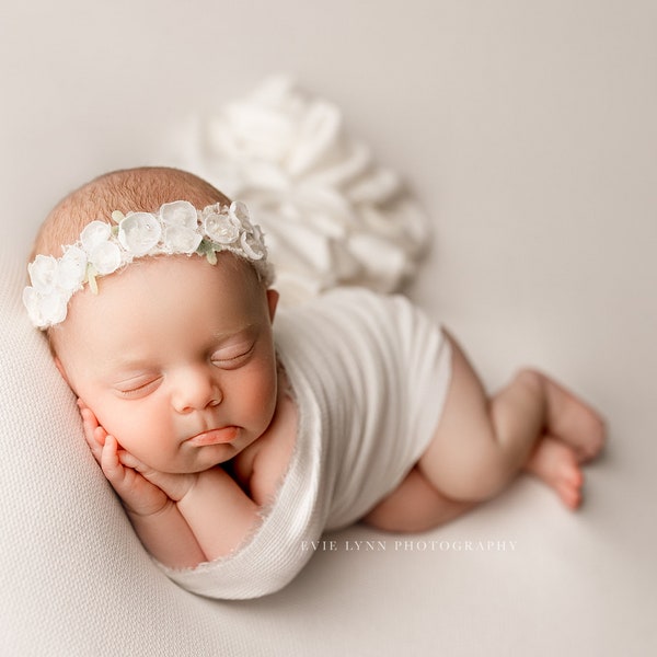 Alba White Backdrop, Newborn Photo Prop, White Posing Fabric, Newborn Photography Backdrop, Newborn Fabric Backdrop, White Posing Backdrop
