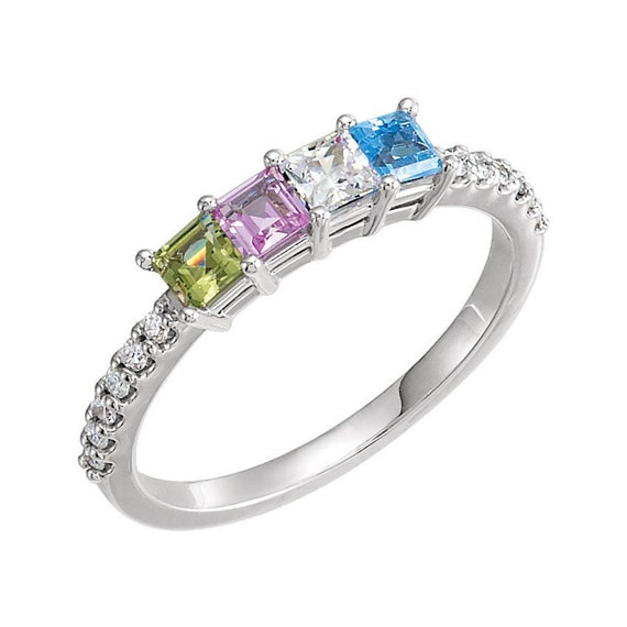 Princess Square Cut Mother's Family Birthstone Ring Princess Square Cut Mother's Family Birthstone Ring