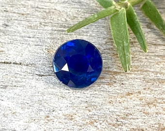Natural Blue Sapphire | Round Cut | 5.70 mm | Engagement Rings | Wedding Rings | Natural Blue Sapphire Ring | Birth Stones Rings