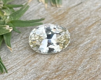 Loose Sapphire with Yellow Hint | Sapphire | Oval Cut | 7.33x5.28 mm | Engagements | Ceylon Sapphire | White Diamonds Alternate