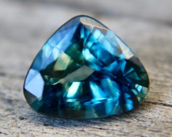 Natural Blue Green Sapphire | Trillion Cut | 1.31 Carat | 7.63x6.32 mm | Untreated Gemstones | Engagement Rings Jewellery