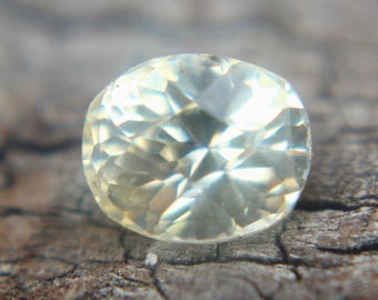 Natural Yellow Sapphire | Cushion Cut | 1.07 Carat | 6x5mm | VVS1 | Untreated Sapphire | Unheated Gemstone