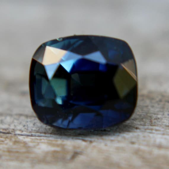Saphir Bleu-vert Naturel Non Chauffé De 1,30 Ct, Ovale 7,5x5,5 Mm - Neuf Sans Emballage, Origine Australie