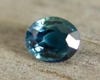 Natural Peacock Sapphire | Blue Green Sapphire |  Oval Cut | 6.78x5.40 mm | 1.16 Carat | Engagement Rings | Natural Stones