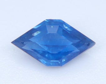 Natural Unheated Blue Sapphire 0.59ct Kite Cut Ceylon VVS Loose Gemstone for Engagement Ring Bespoke Jewelry Rare Sapphire
