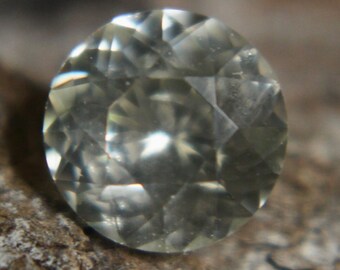 Natural White Sapphire | Round Cut | 1.71 Carat | 7.12 mm | Unheated Gemstone | Loose Sapphire | Pale Yellow Sapphire Jewellery