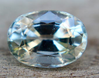 Natural Pale Mint Green Sapphire | Oval Cut | 8.40x6.05mm | 1.97 Carat | Loose Sapphire | Unset | Unheated | Untreated Sapphires