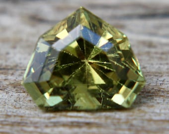 Natural Greenish Yellow Sapphire | Modified Trillion Cut | 6.63x5.11 mm | 1.02 Carat | Loose Yellow Sapphire | Sapphire | Engagement Rings