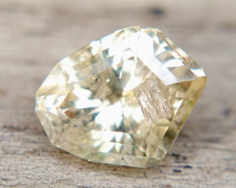 Natural Peach Sapphire 2.93ct Unheated Freeform Cut Loose Gemstone | Rare Ceylon Earth Sourced Sapphire