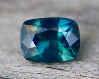 Natural Teal Sapphire – 1.15 Carat | Unheated | VVS Clarity | Madagascar Origin
