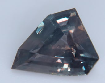 Natural Bi Color Sapphire 1.20 Ct Freeform Cut Green Pink Sapphire Loose Gemstone Engagement Ring Stone Madagascar