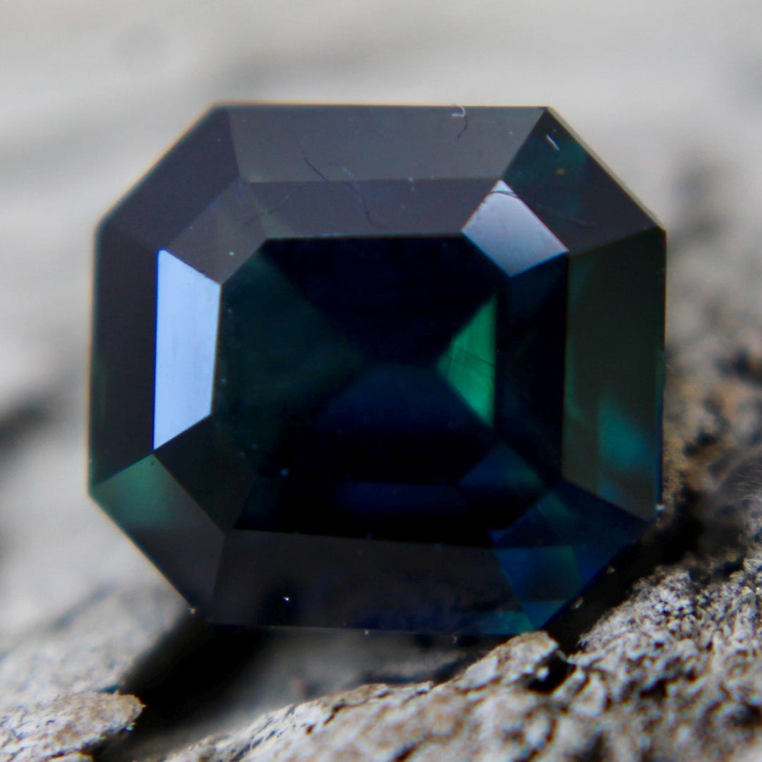 Natural Blue Green Sapphire | Octagon Cut | 3.06 Carat | 8.22x7.41 Mm ...