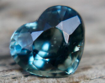Natural Blue Green Sapphire | Heart Cut | 6.65x5.65 mm | 1.20 Carat | Bi Coloured Sapphires | Engagement Rings | Wedding | Jewellery Making