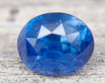 Natural Blue Sapphire 1.30ct | Oval Cut | Unheated Ceylon Sapphire | Eye Clean Loose Gemstone | Earth Sourced Gem for Jewelry Making