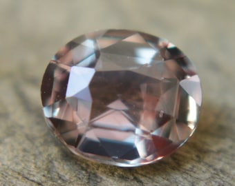 Natural Unique Coloured Sapphire | Oval Cut | 7.28x6.22 mm | 1.29 Carat | Greenish Pink Sapphire | Unheated Sapphire | Engagement Rings