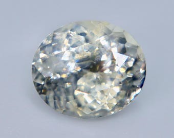 2.03ct Pale Yellow Sapphire, Natural Unheated Ceylon Gemstone, Oval Cut, Eye-Clean Loose Stone for Custom Jewelry
