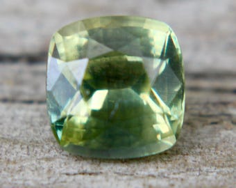 Natural Green Sapphire | Cushion Cut | 0.94 Carat | 5.43x5.32 mm | Sapphire Rings | Jewellery | Gemstones Jewellery | Engagement Rings