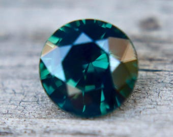 Natural Green Sapphire | 1.61 Carat | Round Cut | VVS Clarity | Unheated | Loose Gemstone | Australia Origin | Ethical Jewelry Stone