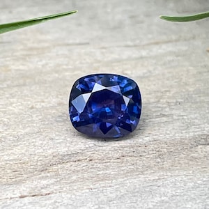 Natural Blue Purple Sapphire | Bi Coloured Sapphire | Cushion Cut | 1.31 Carat | 6.40x5.70 mm | Jewellery Making Gemstones