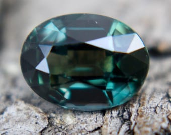 Natural Green Sapphire | Oval Cut | 7.66x5.87 mm | 1.56 Carat | Loose Parti Sapphire | Unset Sapphire | Unheated Sapphire