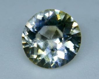 Natural Blue Yellow Sapphire | Round Cut | 5.66 mm | Engagement Rings | Wedding Bands | Jewellery | Custom Made Jewellery