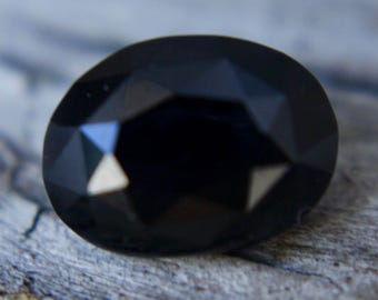 Natural Deep Blue Sapphire | Oval Cut | 2.88 Carat | 9.70x7.26 mm | Engagement Ring | Jewellery Design | Jewellery Setting | Gemstones