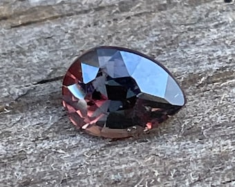 Natural Deep Brown Orange Sapphire | Pear Cut | 1.02 Carat | 7.13x5.23 mm | Unique Coloured Sapphire | Loose Sapphire Gemstones | Jewellery