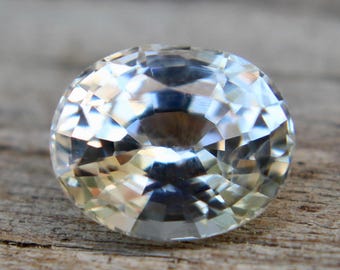 Loose Sapphire With Yellow Champagne Hue | Oval Cut | 6.77x5.43 mm | 1.17 Carat | Engagements | Ceylon Sapphire | Yellow Champagne