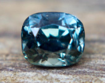 Natural Green Sapphire | Cushion Cut | 1.02 Carat | 5.43x4.67 mm | Genuine Natural Earth Mined Sapphires Gemstones For Jewellery Making |