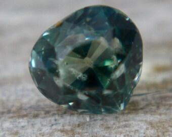 Natural Green Sapphire | Pear Cut | 1.05 Carat | 5.53x5.21 mm | Unheated Gemstones | LOOSE GEMSTONES | Jewellery Designs | Ring Settings