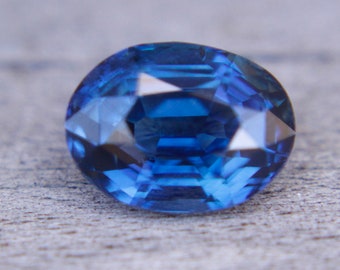 Natural Royal Blue Sapphire | Oval Cut | 2.21 Carat | 8.50x6.32mm | Blue Sapphire | Jewellery Making Accessory Gemstones | Engagement Ring