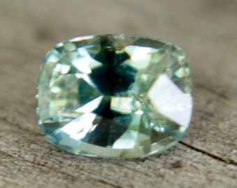 Natural Green Sapphire | Cushion Cut | 6.06x4.78  mm | 0.90 Carat | Sapphire | Engagement Rings | Jewellery | Loose Sapphire Gemstone